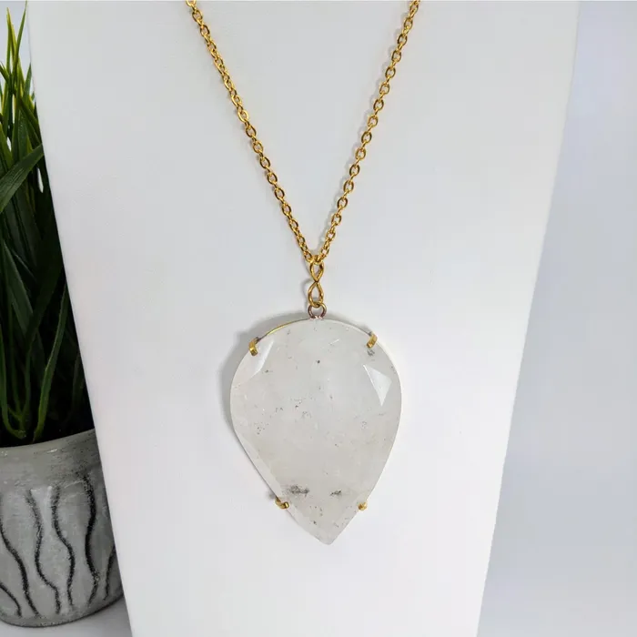 Necklaces Bliss Crystals Clear Quartz 25 Gem Cut Teardrop 28 Necklace Gold LV5790