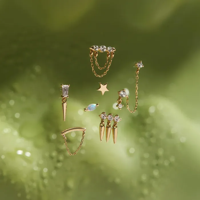 Earrings Aurelie Gi TRIBECA Draped Double Chain and White Sapphire Piercing Top Earring Earrings Aurelie Gi TRIBECA Draped Double Chain and White Sapphire Piercing Top Earring