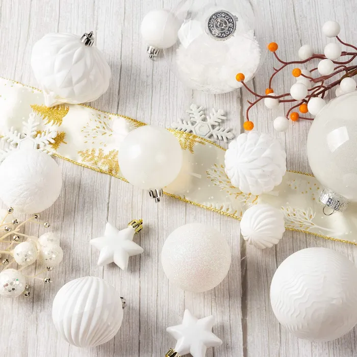 Necklaces Christmas Balls Ornaments for Xmas Tree Christmas Tree Decorations Hanging Ball sparklingselections Necklaces Christmas Balls Ornaments for Xmas Tree Christmas Tree Decorations Hanging Ball sparklingselections