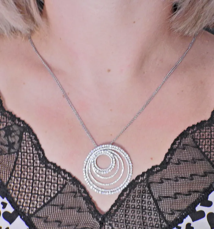 Bucherer Necklaces Bucherer Gold 425ctw Diamond Pendant Necklace