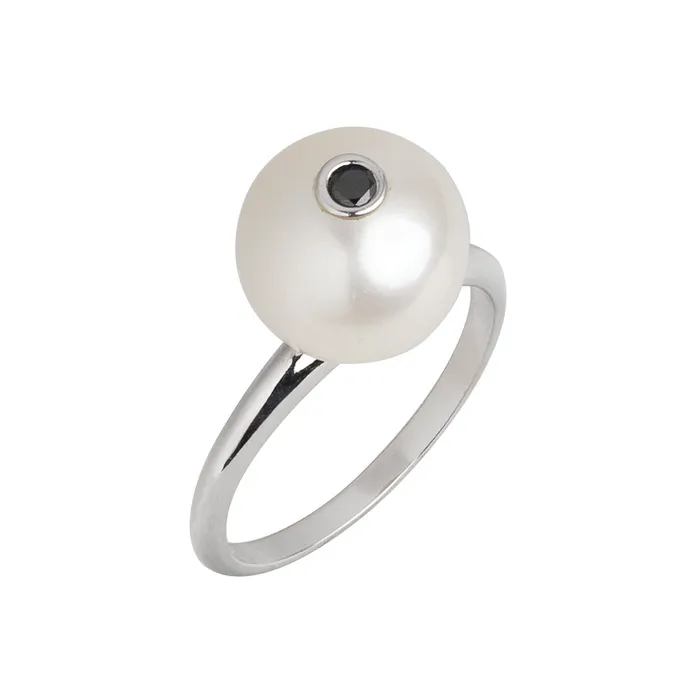 YaninaCo Jewelry Pearl Ring with Black Diamond Center Rings