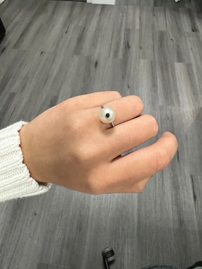 YaninaCo Jewelry Pearl Ring with Black Diamond Center Rings
