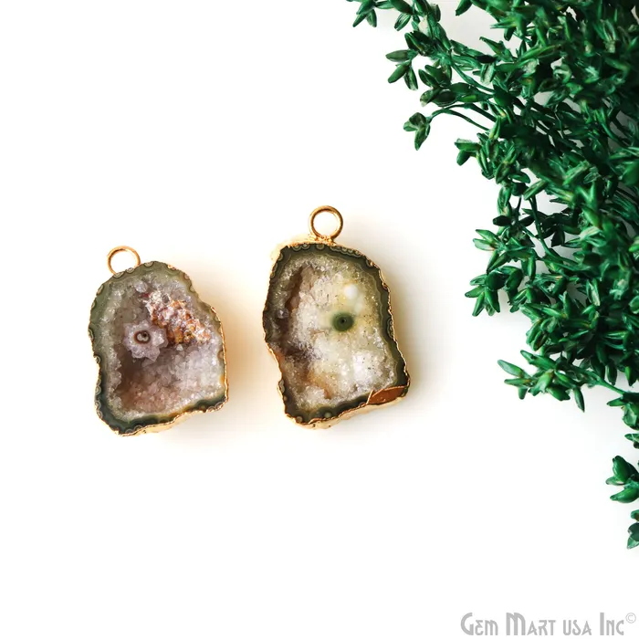 Earrings GemMartUSA Geode Druzy 18x25mm Organic Gold Electroplated Single Bail Gemstone Earring Connector 1 Pair Earrings GemMartUSA Geode Druzy 18x25mm Organic Gold Electroplated Single Bail Gemstone Earring Connector 1 Pair