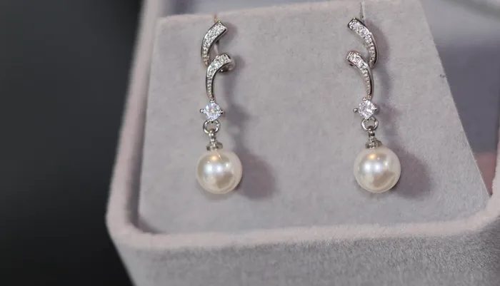 Earrings Pearl Earrings Silver Diamond Pearl Earrings Womens Pearl Earrings Pearl earrings for Women Lab Diamonds London