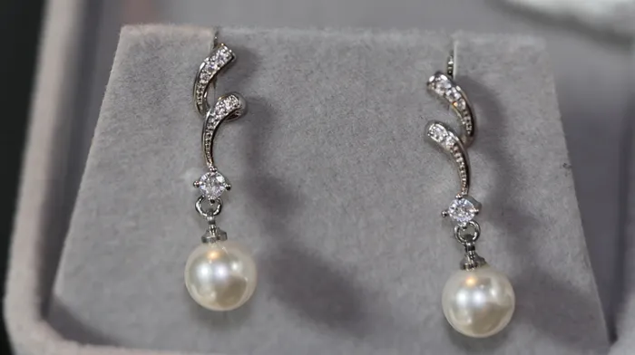 Earrings Pearl Earrings Silver Diamond Pearl Earrings Womens Pearl Earrings Pearl earrings for Women Lab Diamonds London
