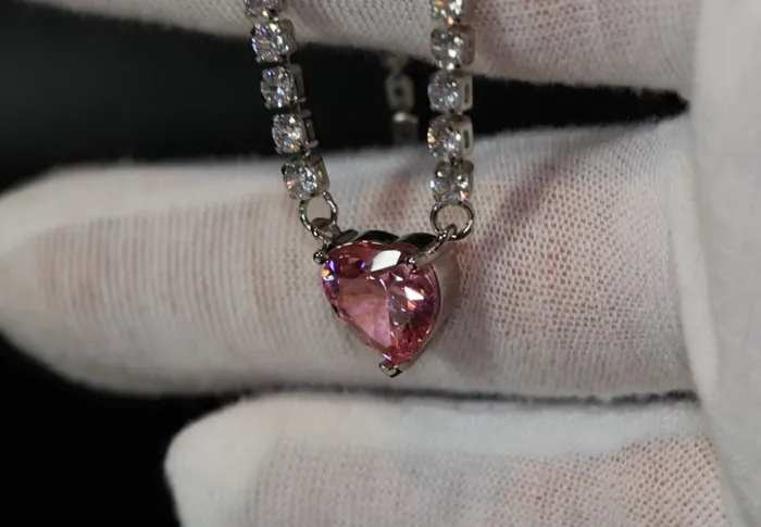 Lab Diamonds London Pink Diamond Heart Necklace Heart Necklace with Diamonds Diamond Heart Pendant Necklaces