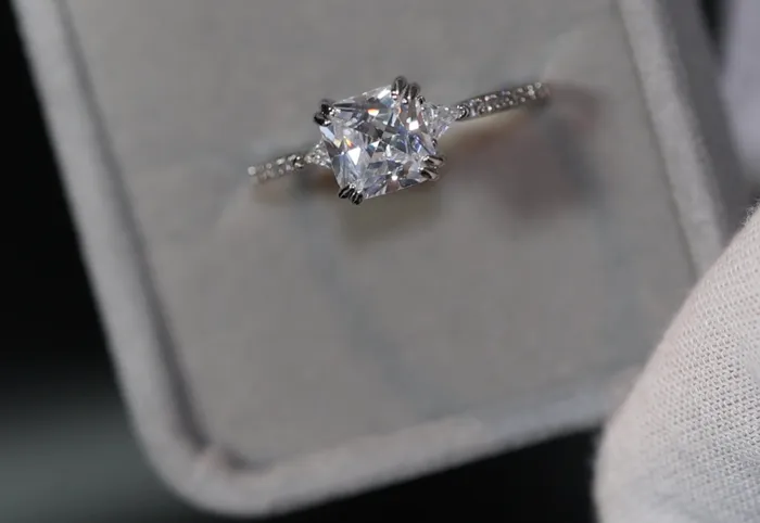 Lab Diamonds London Rings Womens Princess Cut Engagement Ring Engagement Ring