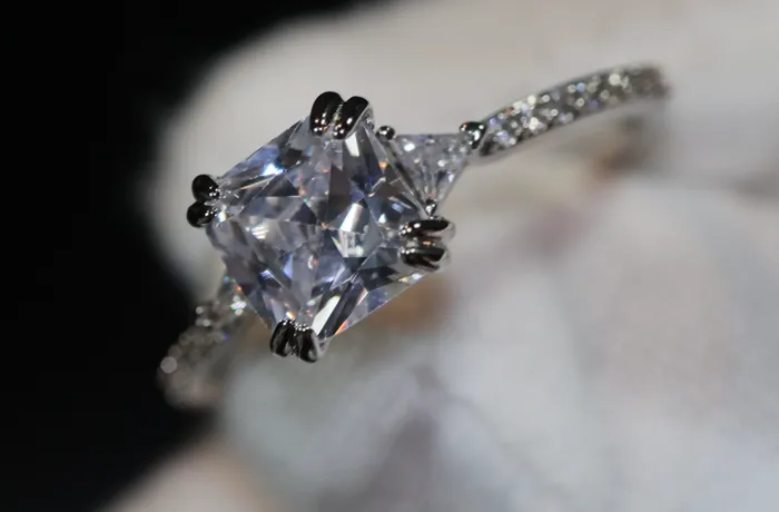 Lab Diamonds London Rings Womens Princess Cut Engagement Ring Engagement Ring