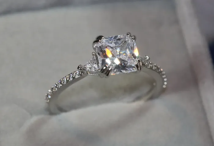Lab Diamonds London Rings Womens Princess Cut Engagement Ring Engagement Ring