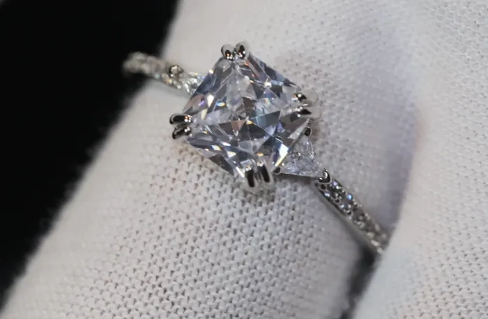Lab Diamonds London Rings Womens Princess Cut Engagement Ring Engagement Ring