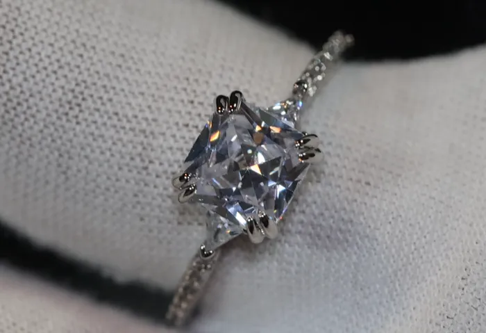 Lab Diamonds London Rings Womens Princess Cut Engagement Ring Engagement Ring