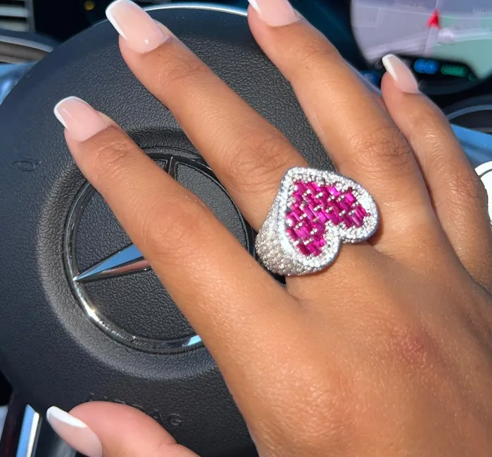 Rings CharmBox Baguette Heart Ring