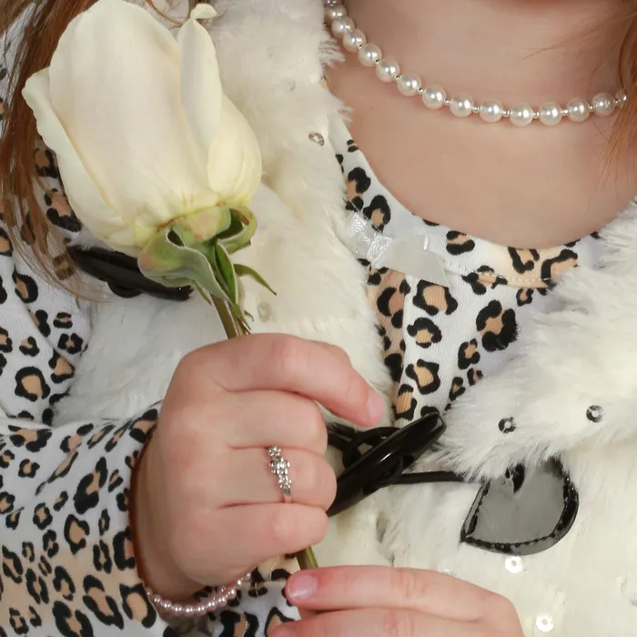 Rings Cherished Moments Sterling Silver Baby Ring with Daisy Flowers for Girls