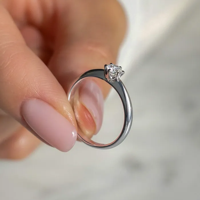 Rings LEO MATHILD Engagement ring white gold 030 ct size 52