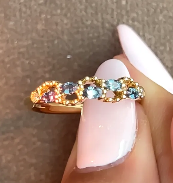 Safiya Jewels Magical Twist 18K Yellow Gold Natural Alexandrite Ring Rings Safiya Jewels Magical Twist 18K Yellow Gold Natural Alexandrite Ring Rings