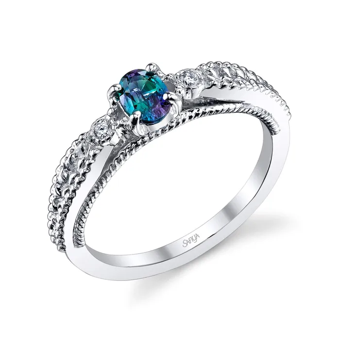 Safiya Jewels Rings Distinguished Star 14K White Gold Natural Alexandrite Ring Safiya Jewels Rings Distinguished Star 14K White Gold Natural Alexandrite Ring