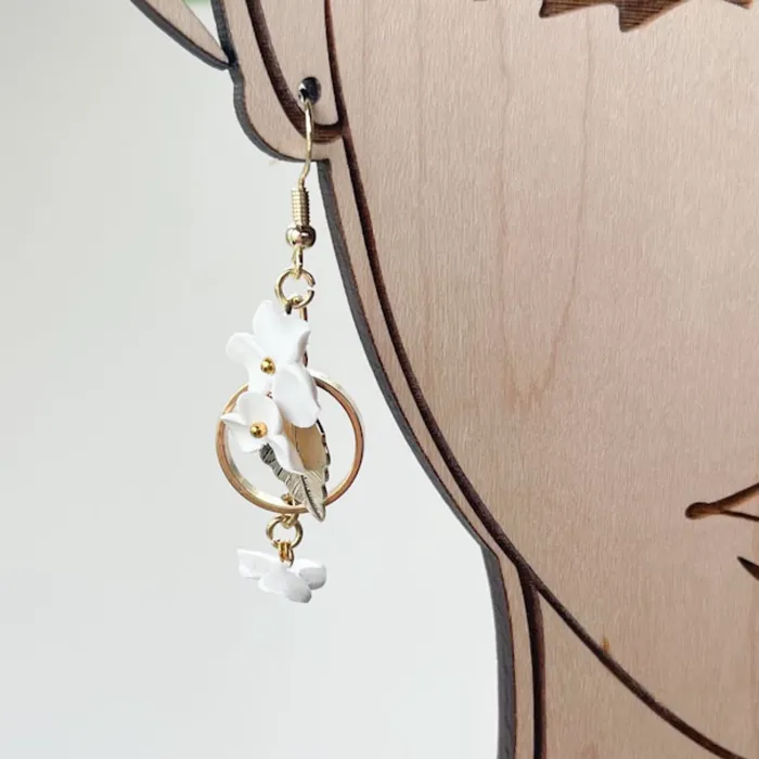 Willow Wattle Handmade Earrings NEW Gold and White Floral Drop Earrings