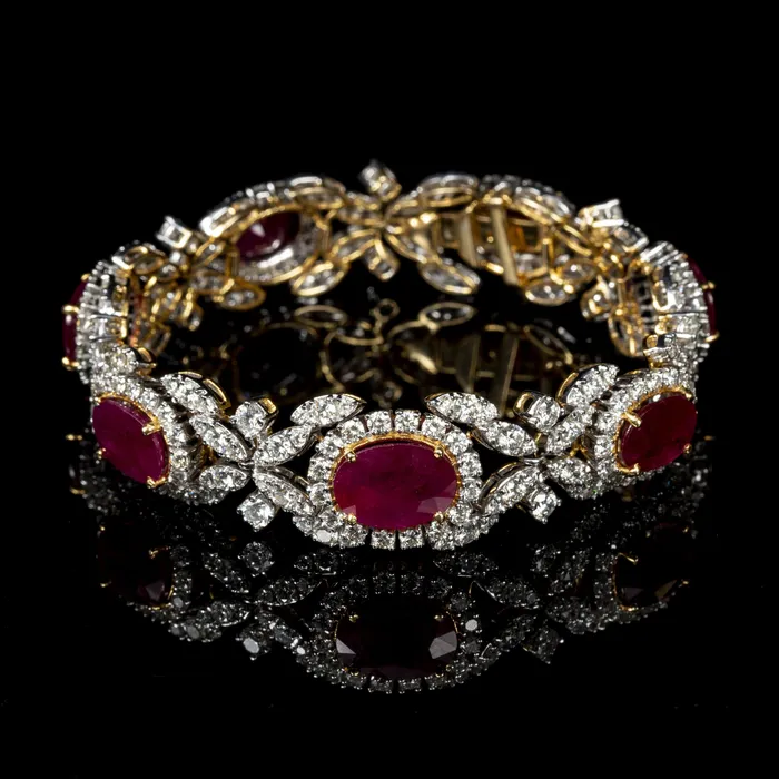 Beauvince Earrings Sensations Necklace Earrings and Bracelet Suite 15444 ct Rubies Diamonds in Gold