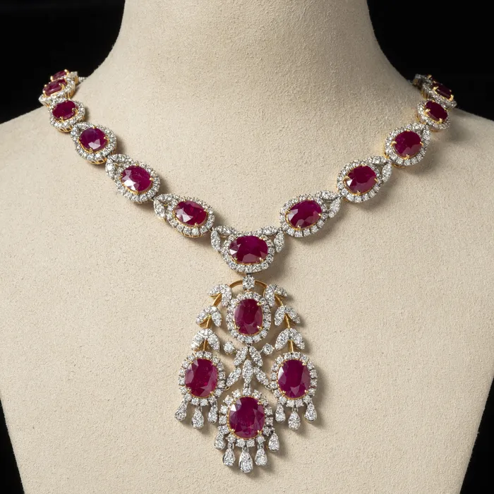 Beauvince Earrings Sensations Necklace Earrings and Bracelet Suite 15444 ct Rubies Diamonds in Gold