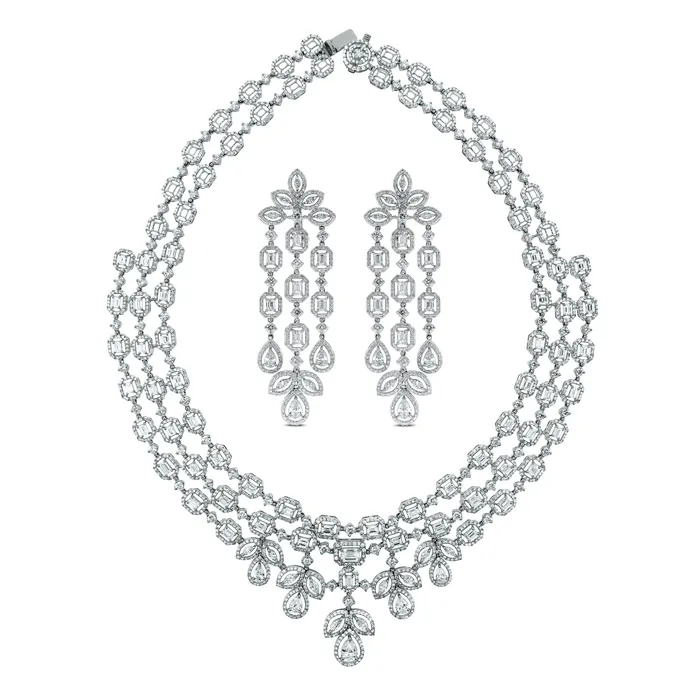 Beauvince Legacy Halo Necklace and Earring Suite 32 ct Diamonds in White Gold Beauvince Necklaces Beauvince Legacy Halo Necklace and Earring Suite 32 ct Diamonds in White Gold Beauvince Necklaces