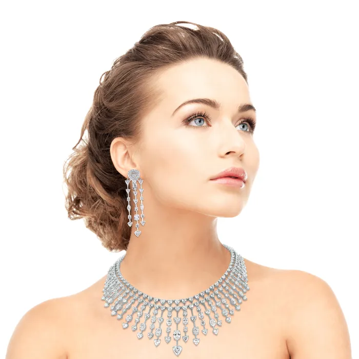 Necklaces Beauvince Hearts Collar Necklace 5125 ct Diamonds in White Gold