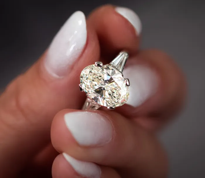 Rings Crown Jewels Coin Ladies 3 Karat Oval Diamond Engagement Ring