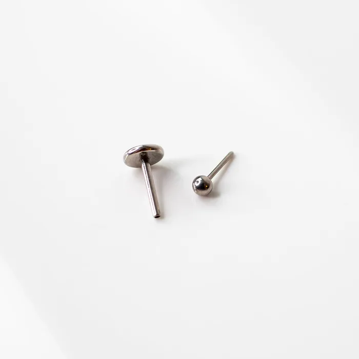 Smooth Sphere Titanium Flat Back Nose Stud Grayling Earrings