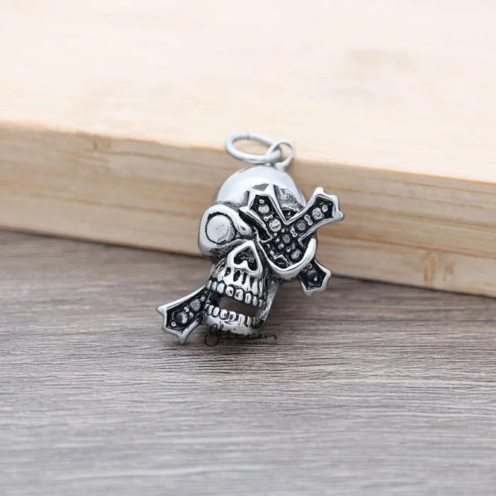 Stainless Steel Antiqued Skull Head with Cross Pendant Glitters Necklaces