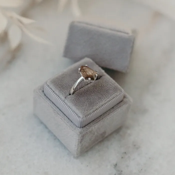 VENVS The Nova 18k Yellow Size 7 Stone MQ2 Rockies Ring Box Custom Engraving 0 Rings VENVS The Nova 18k Yellow Size 7 Stone MQ2 Rockies Ring Box Custom Engraving 0 Rings